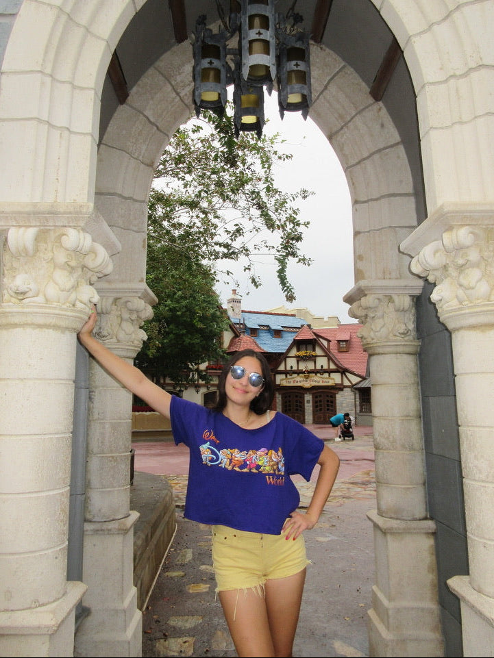 Seven Dwarfs Off-the-shoulder Tee